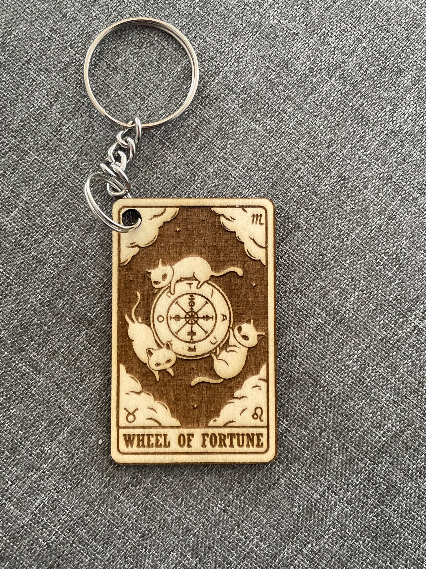 Tarot Cat Keychain – Wheel of Fortune Wooden Witchy Gift