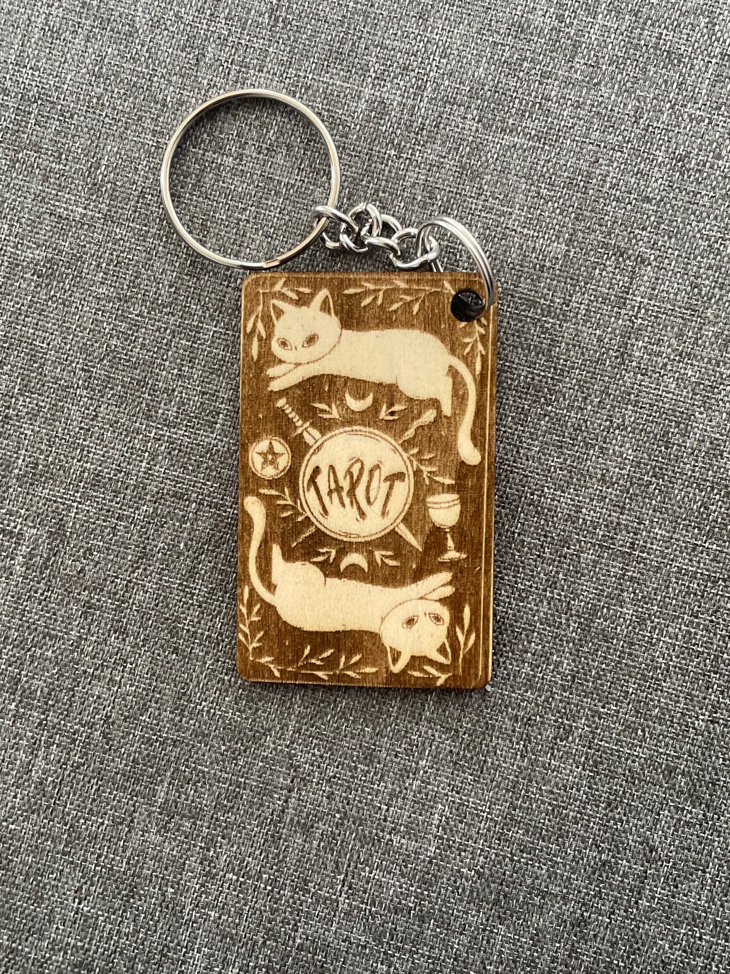 Tarot Cat Keychain – Wheel of Fortune Wooden Witchy Gift
