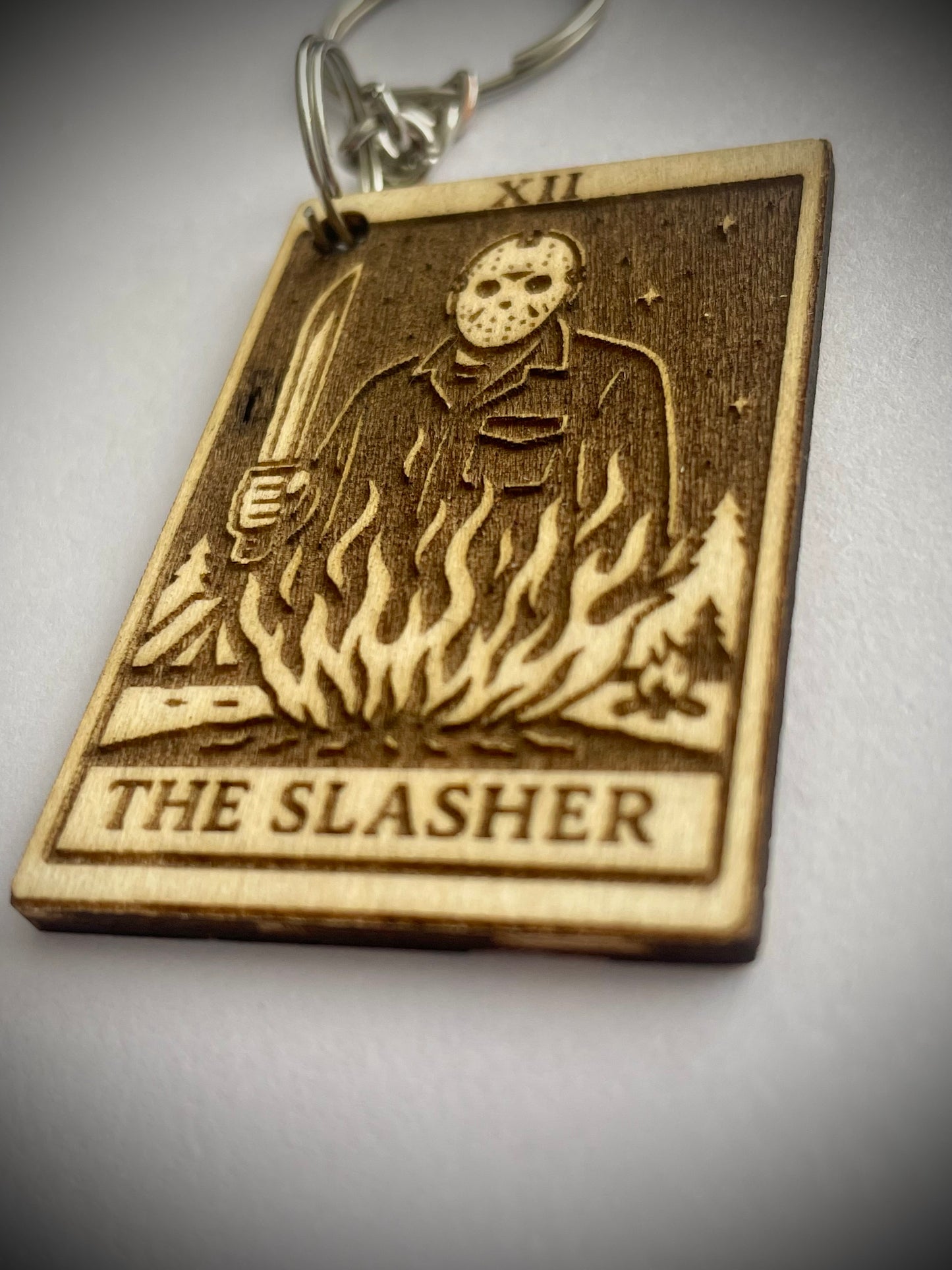 Slasher Tarot Keychain – Jason-Inspired Gothic Accessory